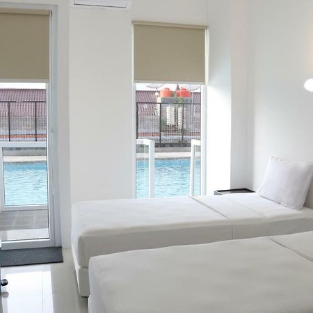 Indoluxe Rent Apartment Maguwo Exterior photo